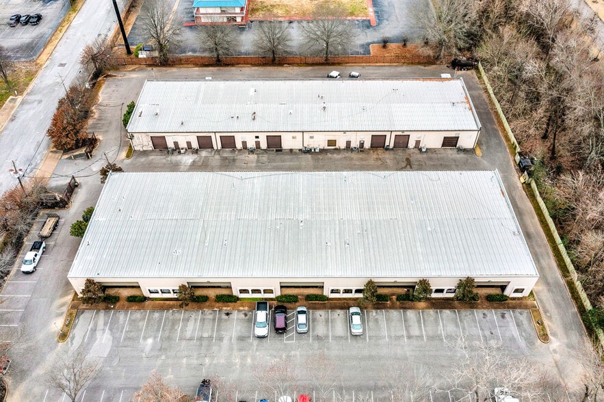 6047 Executive Center Dr, Memphis, TN to rent - Building Photo - Image 2 of 3