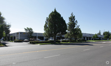 1811-1901 Enterprise Blvd, West Sacramento, CA for sale Primary Photo- Image 1 of 1