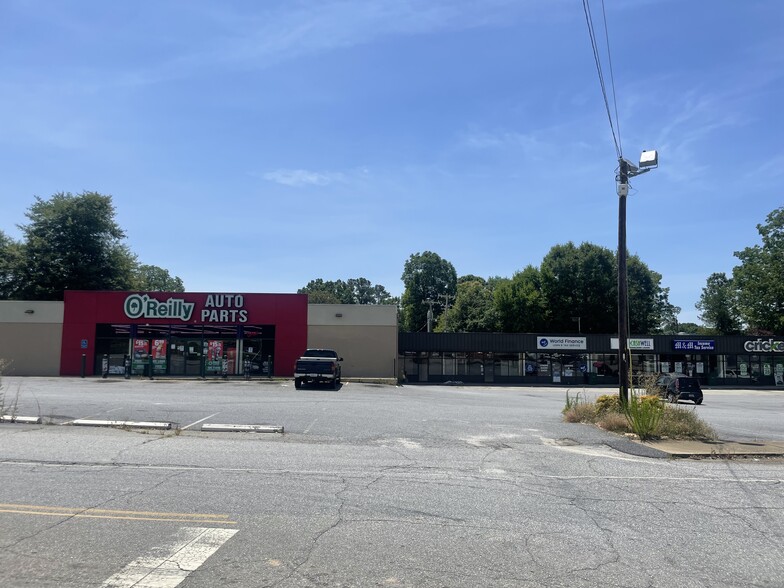 310-402 E Main St, Williamston, SC for sale - Building Photo - Image 1 of 1