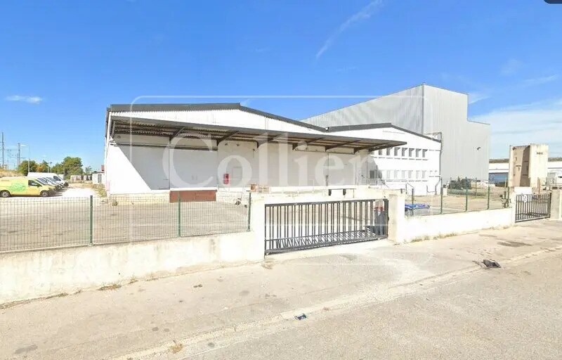 Light Industrial in Vitrolles to rent Building Photo- Image 1 of 7
