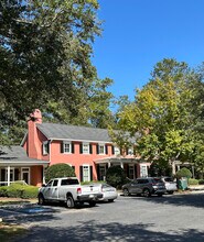 10 Pinckney Colony Rd, Bluffton, SC for rent Building Photo- Image 1 of 8