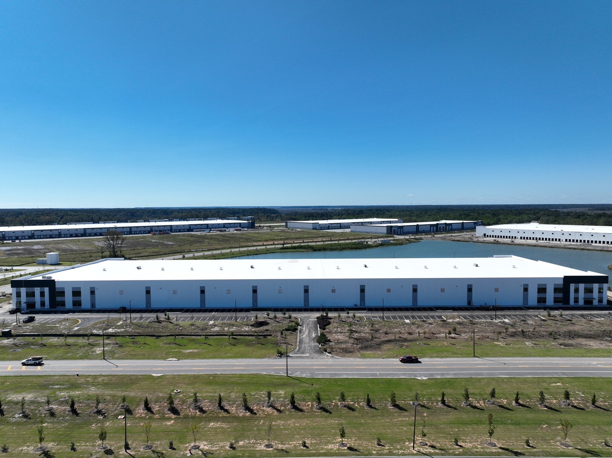 Central Port Logistics Ctr, Savannah, GA to rent Building Photo- Image 1 of 3