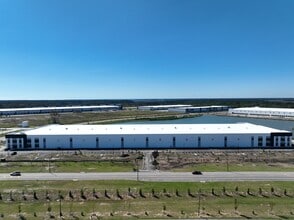 Central Port Logistics Ctr, Savannah, GA to rent Building Photo- Image 1 of 3