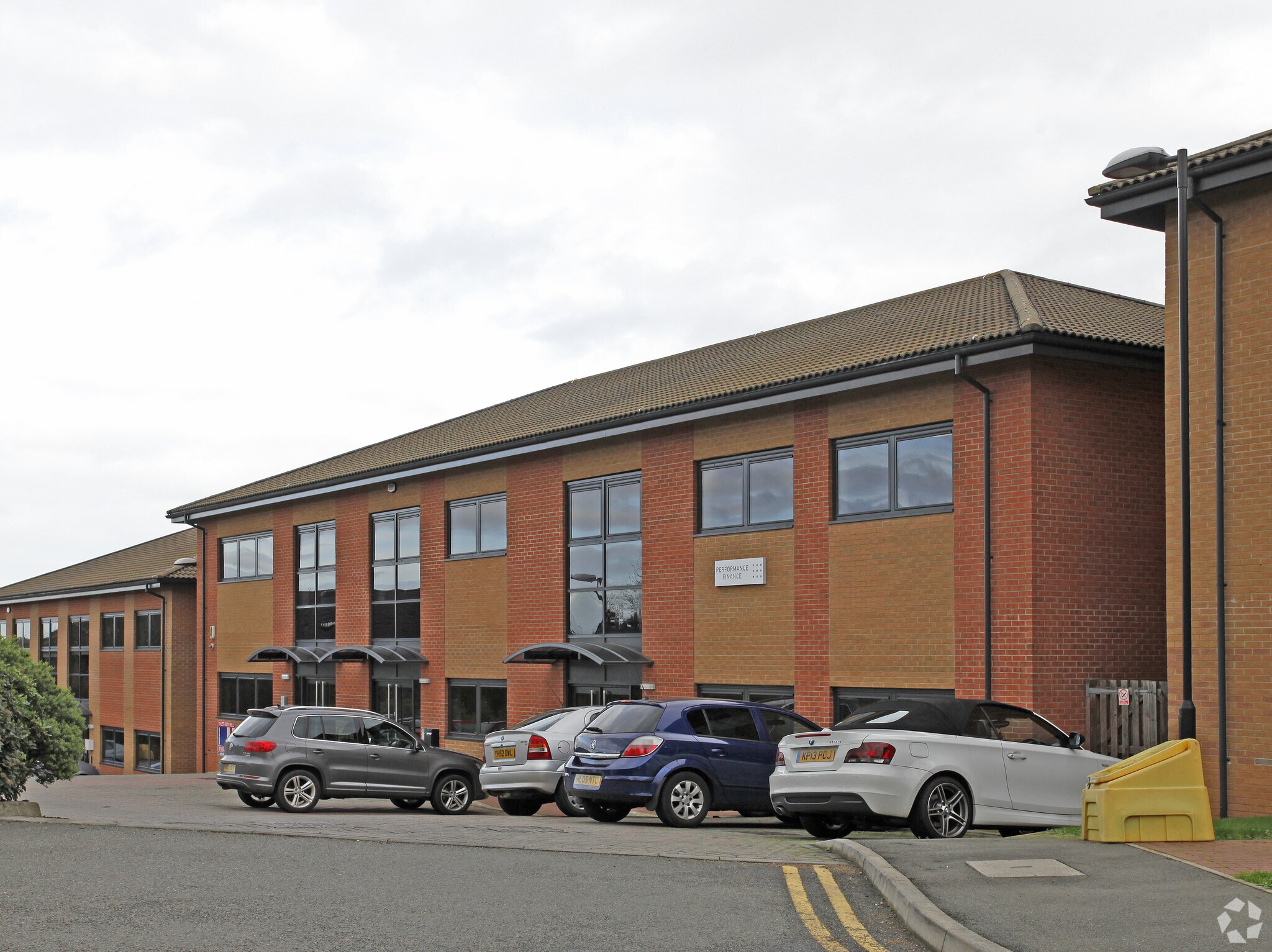 3-5 Kings Ct, Kettering to rent Primary Photo- Image 1 of 6