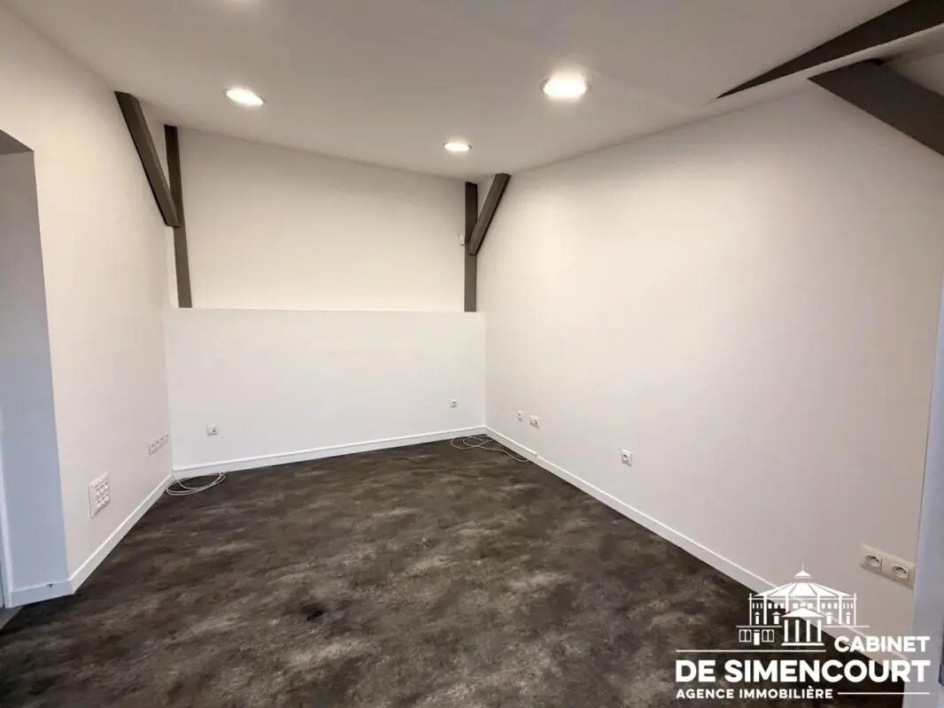 Office in Longueau to rent Interior Photo- Image 1 of 4