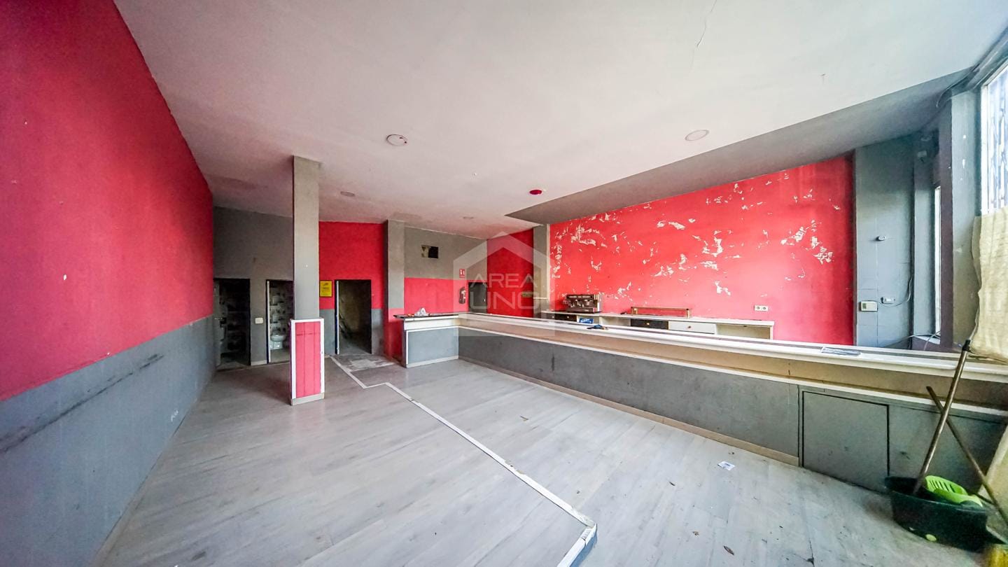 Alcorcón, MAD 28922 -  -  - Interior Photo - Image 1 of 7