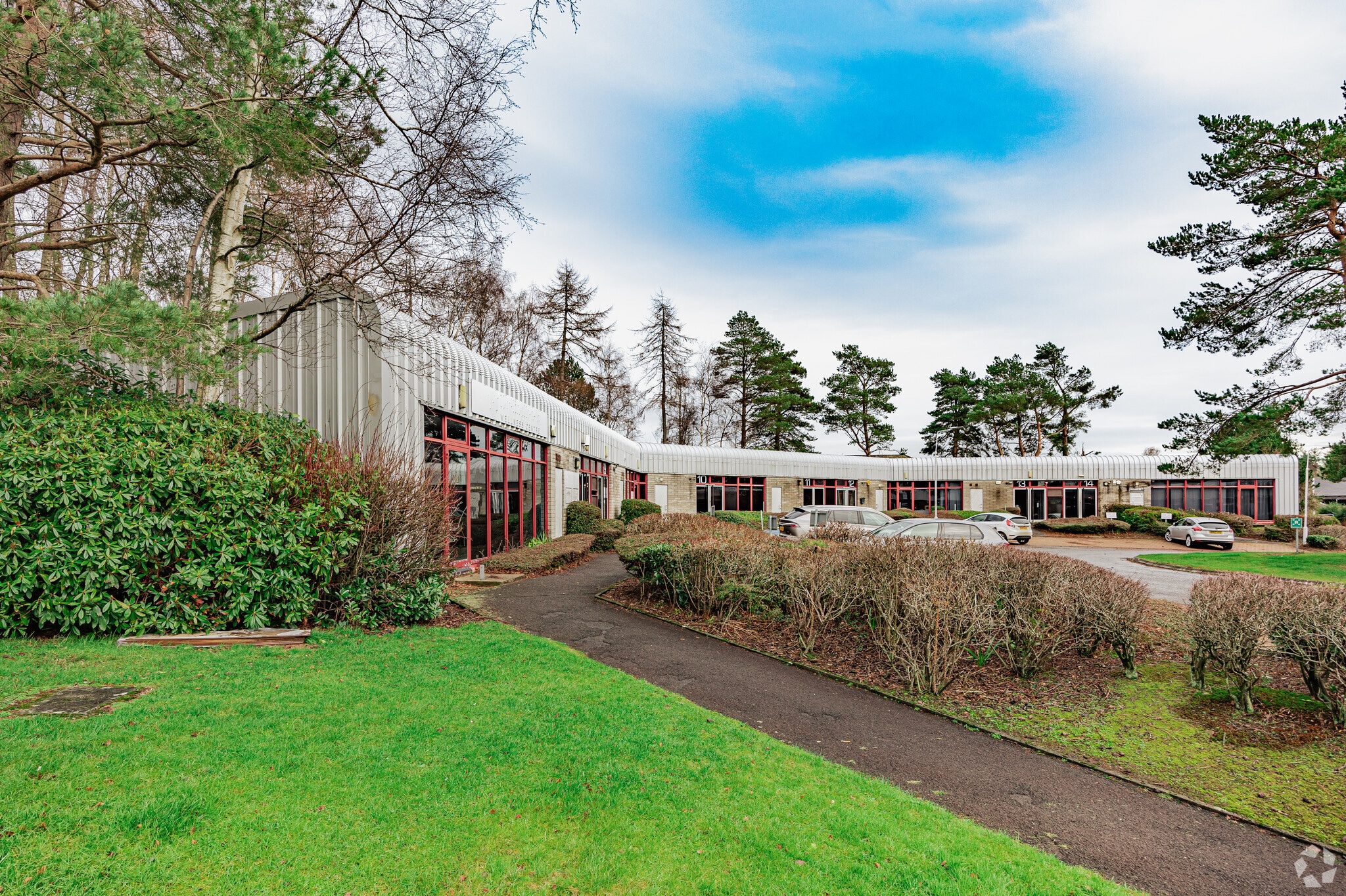 8-14 Pentland Ct, Glenrothes to rent Primary Photo- Image 1 of 3