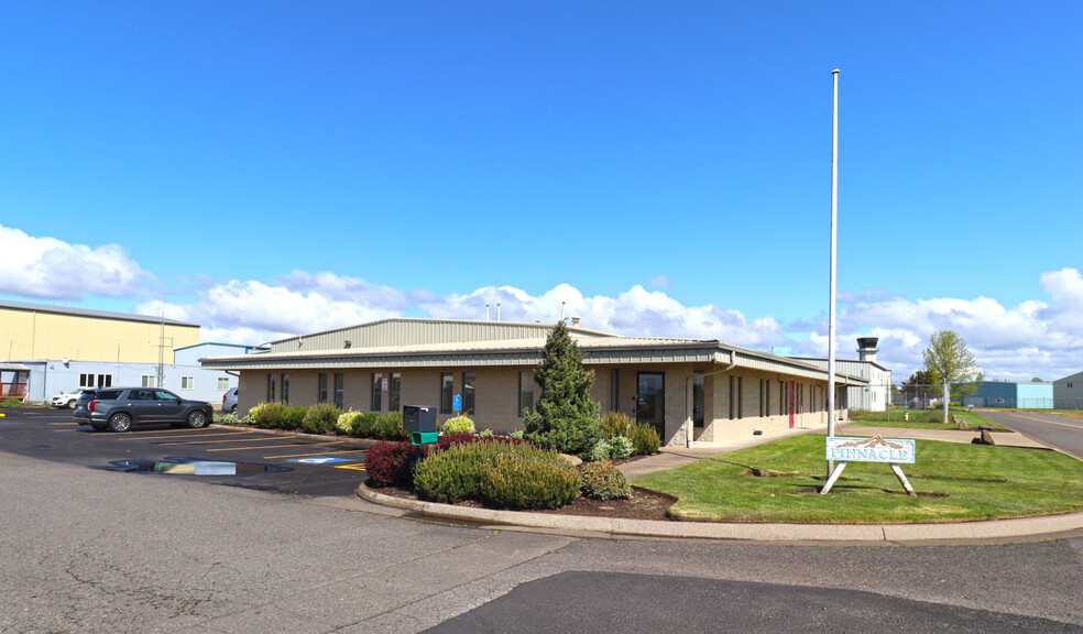 28717 Grumman Dr, Eugene, OR for rent - Building Photo - Image 3 of 9