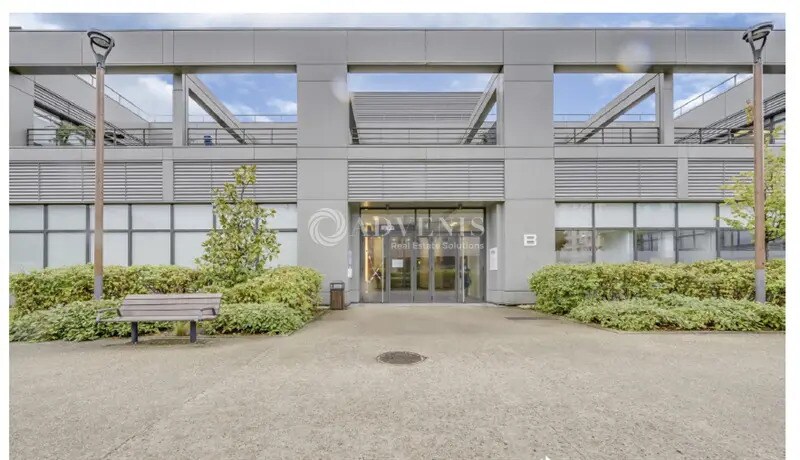 Light Industrial in Bagneux to rent - Building Photo - Image 2 of 9