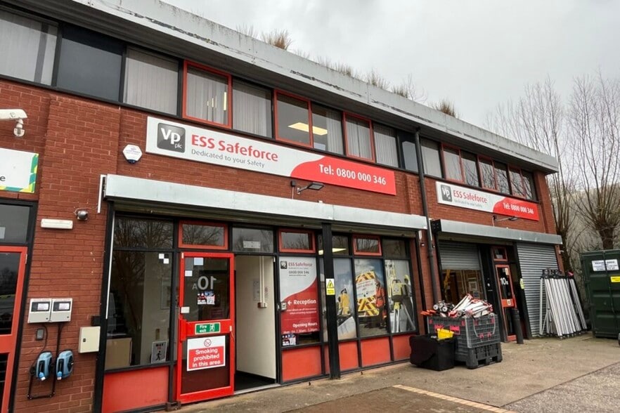 Manaton Clos, Exeter for sale - Building Photo - Image 2 of 3