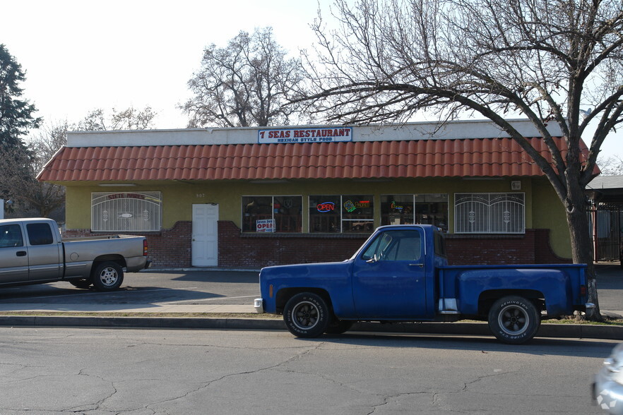 907 N Court St, Visalia, CA for sale - Primary Photo - Image 1 of 1