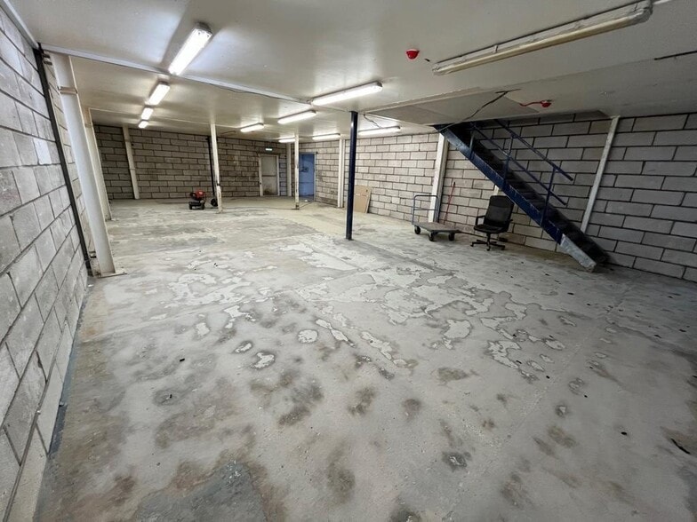 2-7 Grange Farm Rd, Colchester for sale - Building Photo - Image 3 of 12