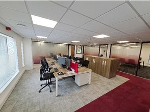 Presley Way, Milton Keynes to rent Interior Photo- Image 2 of 2