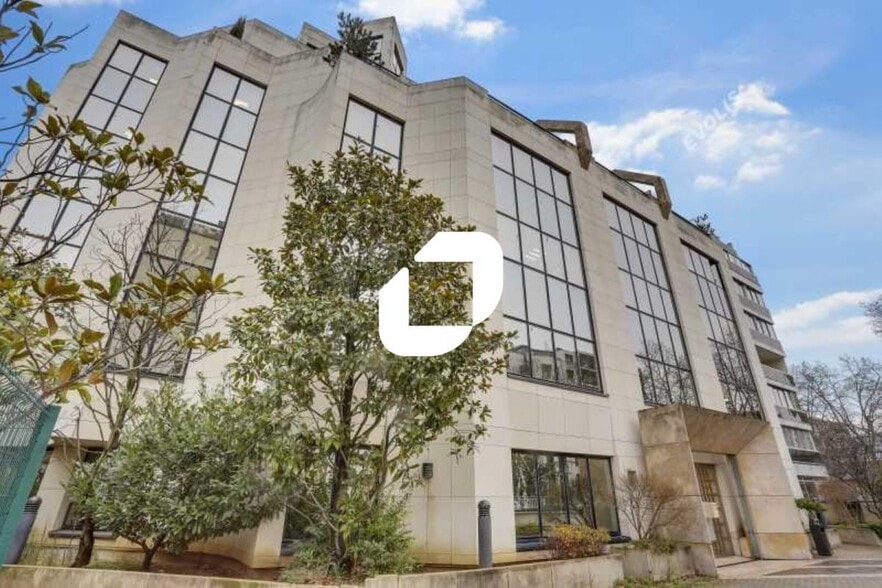 Office in Boulogne-Billancourt to rent - Building Photo - Image 1 of 50