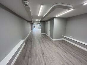 Dennington Mews, London to rent Interior Photo- Image 1 of 4