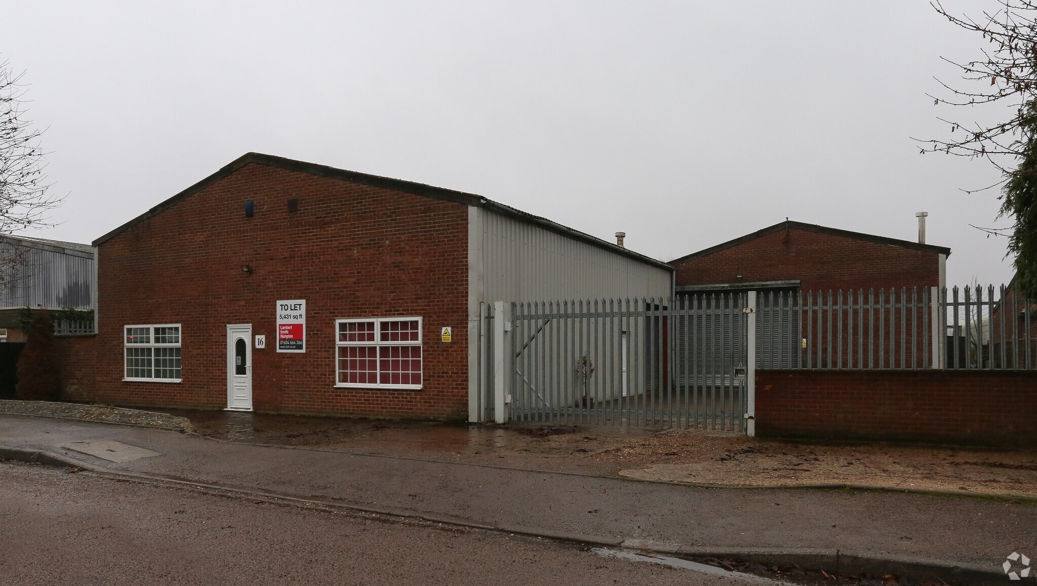 16 Siddeley Way, Daventry for sale Primary Photo- Image 1 of 1