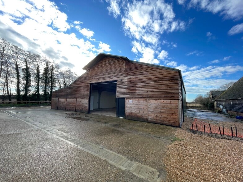 Rhee Wall, Brenzett to rent - Building Photo - Image 2 of 19