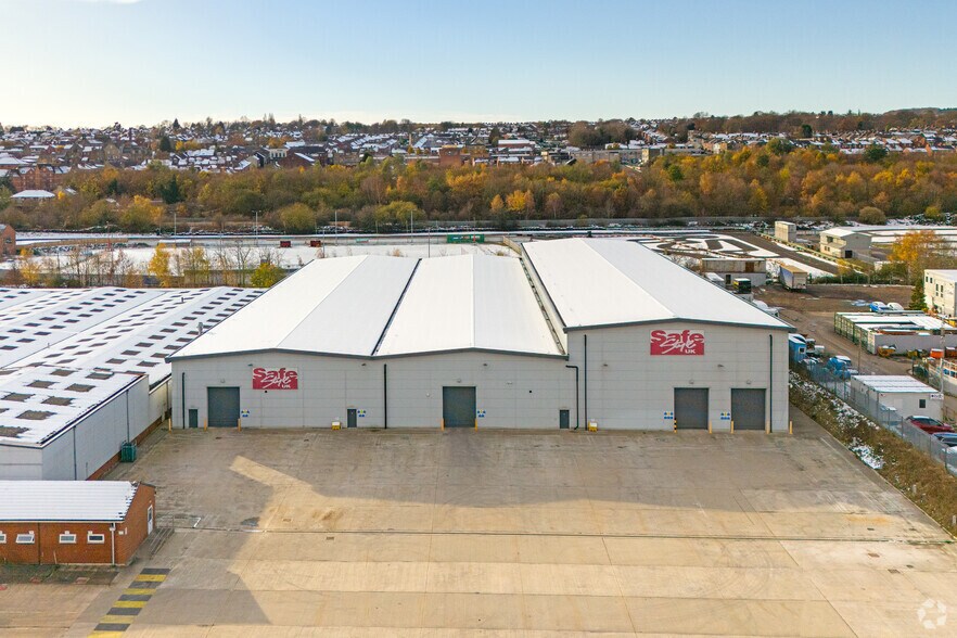 Valley Rd, Barnsley for sale - Primary Photo - Image 1 of 8