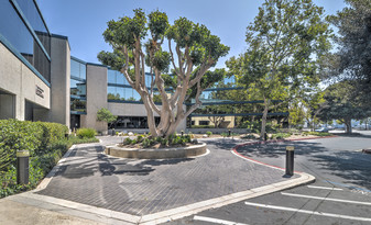 9245 Sky Park Ct, San Diego CA - Commercial Property