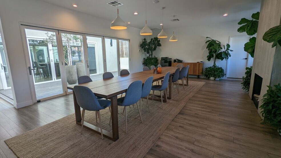 8228-8232 W 3rd St, Los Angeles, CA for sale - Building Photo - Image 1 of 1