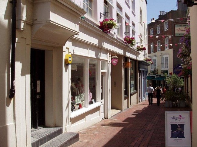 More details for 15-16 Brighton Pl, Brighton - Retail to Rent