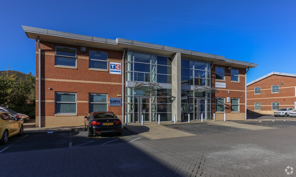 Calder Clos, Wakefield to rent - Building Photo - Image 3 of 3