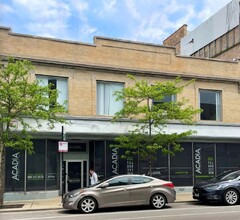 2731 N Clark St, Chicago, IL for rent Building Photo- Image 1 of 1