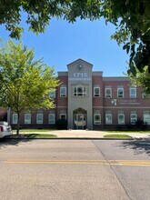 1715 Iron Horse Dr, Longmont, CO for rent Building Photo- Image 2 of 11