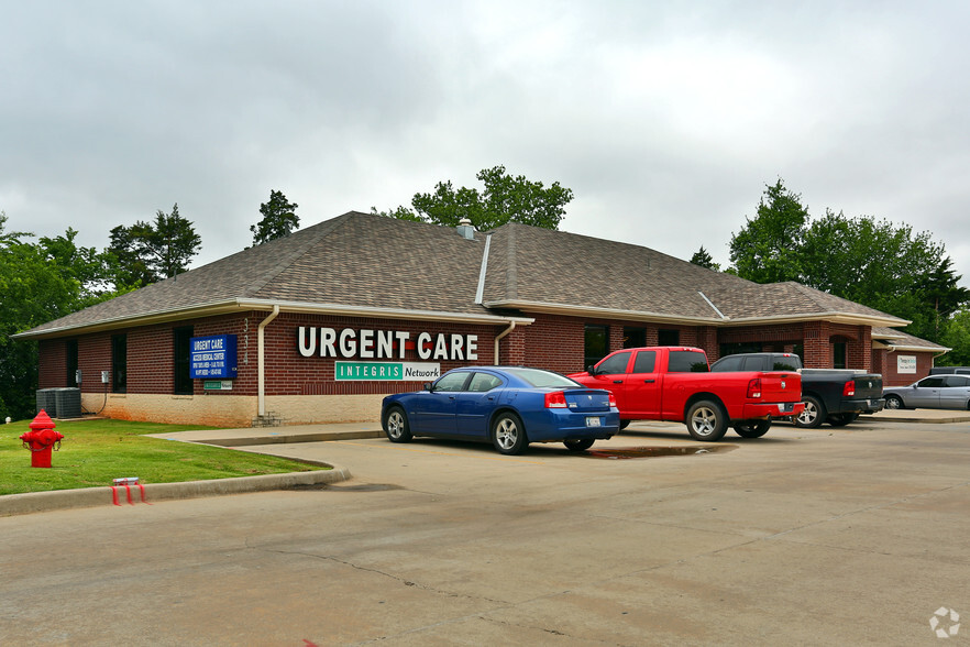 334 SE 12th Ave, Norman, OK for sale - Primary Photo - Image 1 of 1