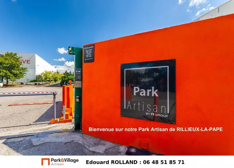 Industrial in Rillieux-la-Pape to rent - Building Photo - Image 2 of 4