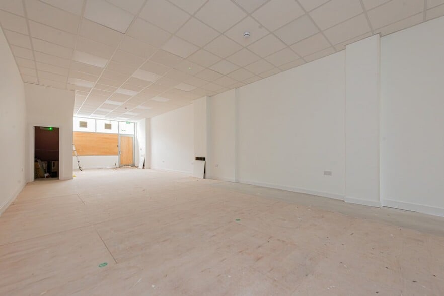 330A-330C Holloway Rd, London to rent - Interior Photo - Image 1 of 2
