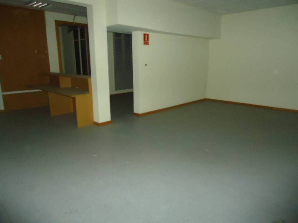 Plaça Plana de l'Om, Manresa, Barcelona to rent Floor Plan- Image 1 of 9