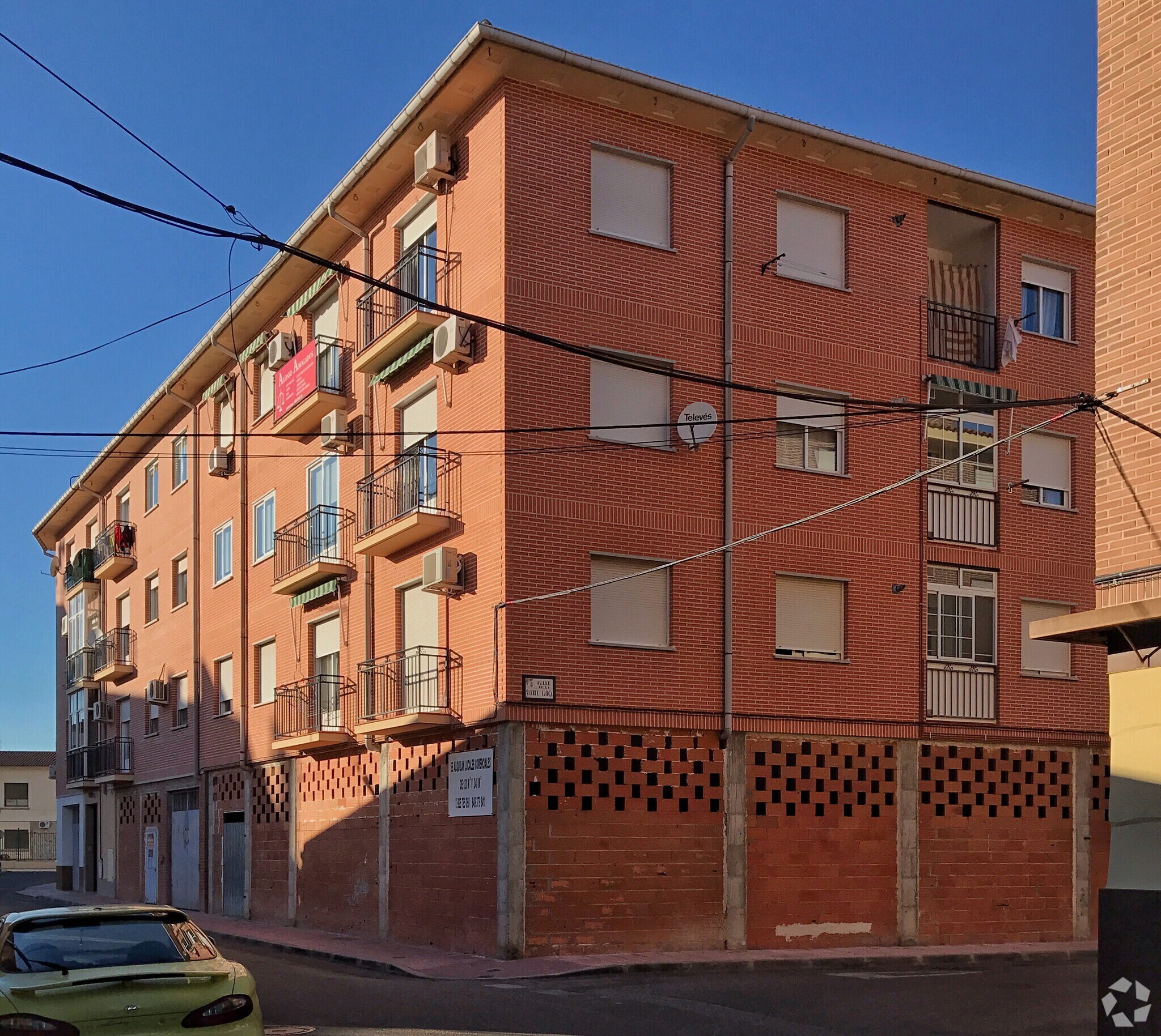 Calle León, 5, Torrijos, Toledo to rent Primary Photo- Image 1 of 2