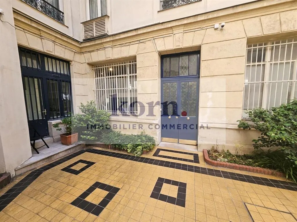 Vente Bureaux 248 m² - Photo 1