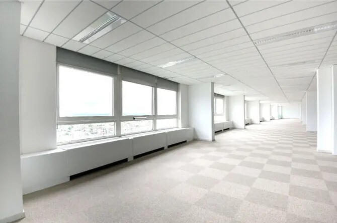 Location Bureaux 250 m² à 3 301 m² - Photo 1