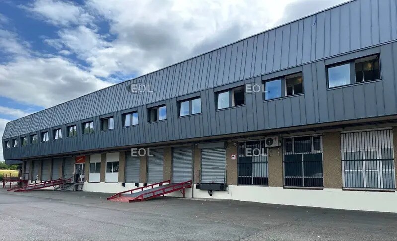 Industrial in Villejust to rent Building Photo- Image 1 of 9