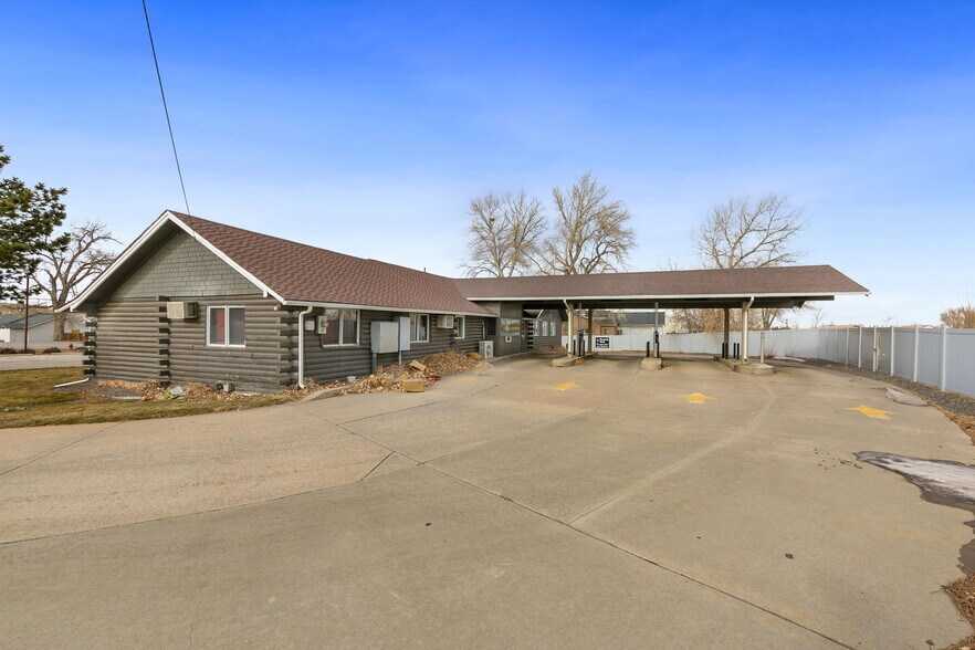 1501 S Greeley Hwy, Cheyenne, WY for rent - Building Photo - Image 3 of 17