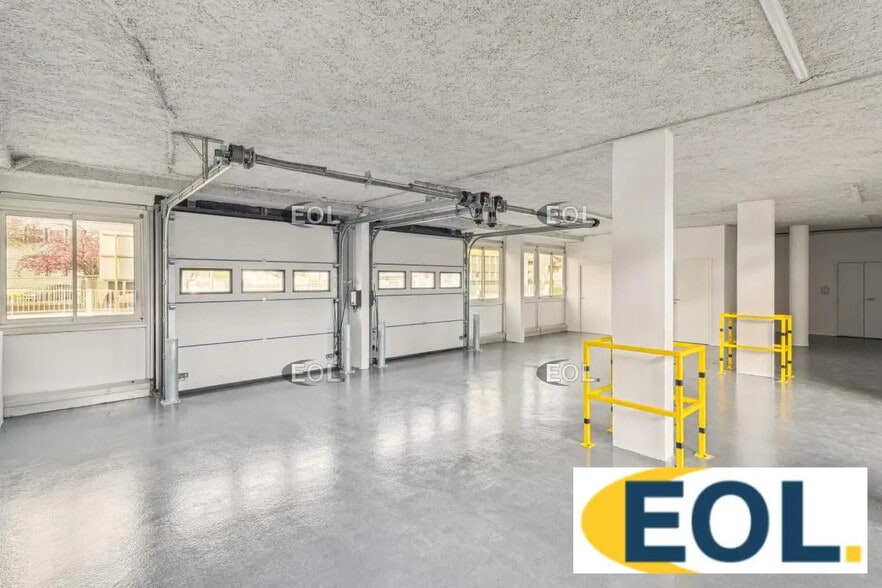 Industrial in Le Blanc-Mesnil to rent - Interior Photo - Image 2 of 8