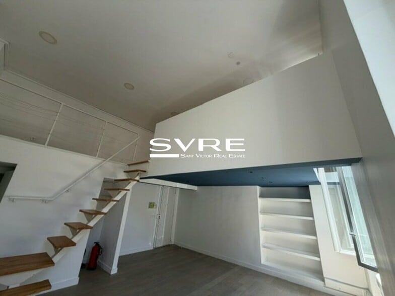 Office in Marseille to rent - Interior Photo - Image 2 of 4