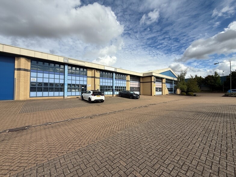 26 Third Av, Letchworth Garden City to rent - Building Photo - Image 3 of 3