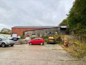 949 Manchester Rd, Accrington to rent Building Photo- Image 2 of 2