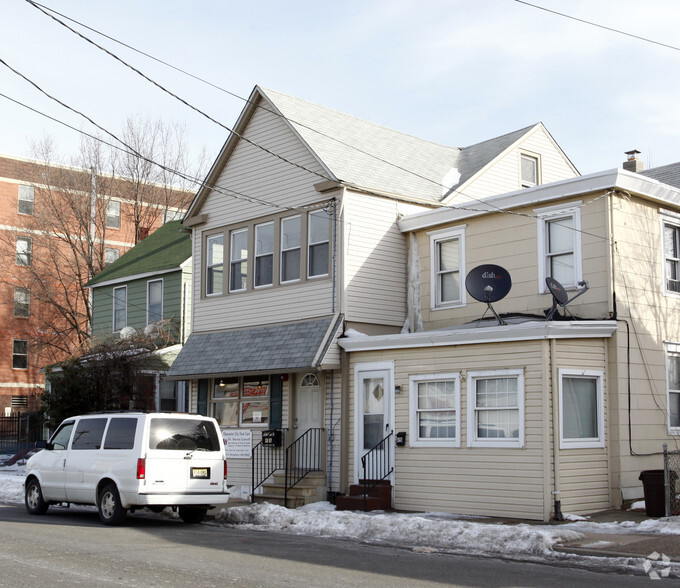 456 S Broadway, Gloucester City, NJ for rent - Building Photo - Image 2 of 14