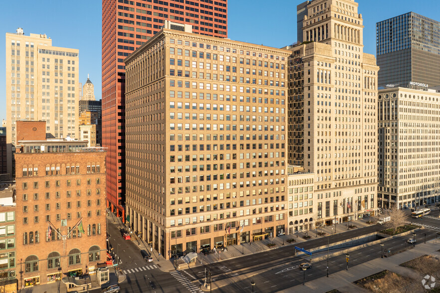 332 S Michigan Ave, Chicago, IL for rent - Building Photo - Image 1 of 8