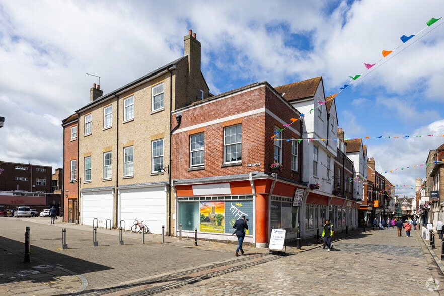 6-20 Longmarket, Canterbury to rent - Building Photo - Image 2 of 4