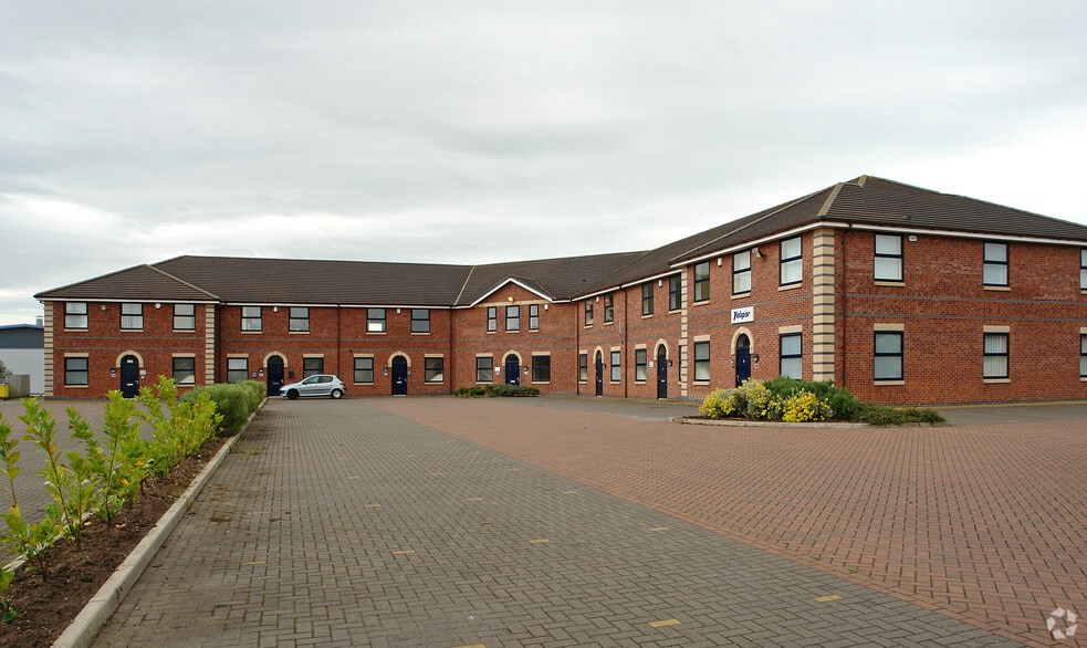 Telford Court portfolio of 25 properties for sale on LoopNet.co.uk - Primary Photo - Image 3 of 3