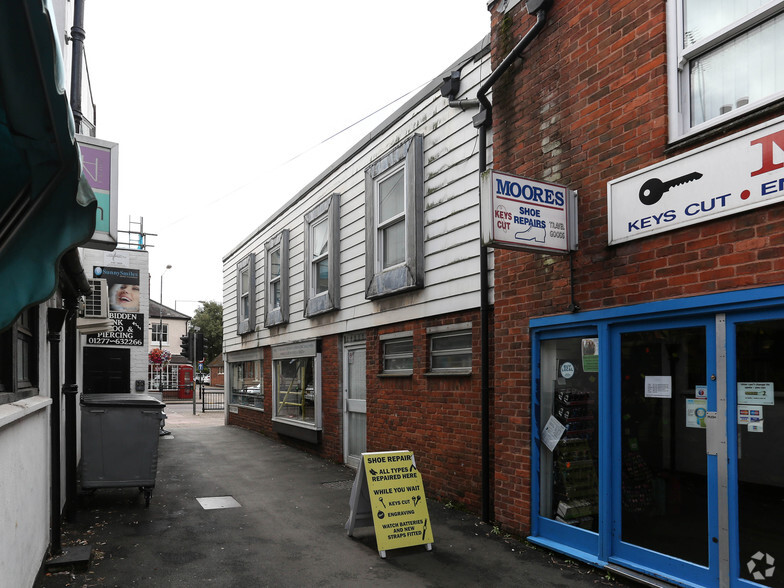 105 High St, Billericay for rent - Building Photo - Image 2 of 2