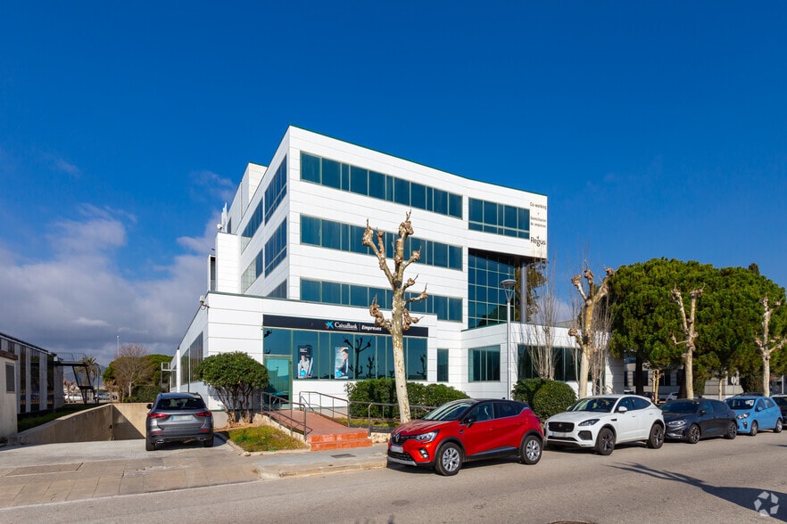 Carrer Osona, 2, El Prat de Llobregat, Barcelona to rent - Primary Photo - Image 1 of 3