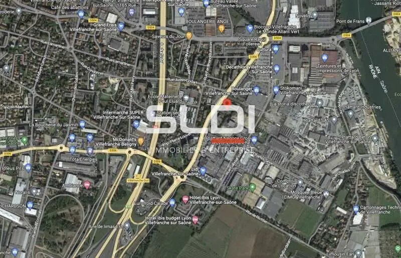 Office in Villefranche-sur-Saône to rent - Building Photo - Image 3 of 4