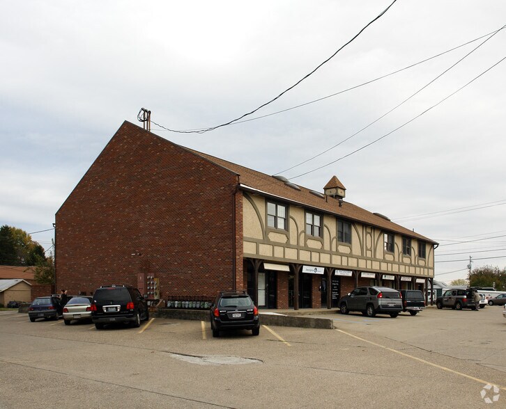 3501 Emerson Ave, Parkersburg, WV for rent - Building Photo - Image 3 of 3