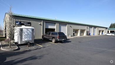 35900 Industrial Way, Sandy, OR for rent Building Photo- Image 1 of 8